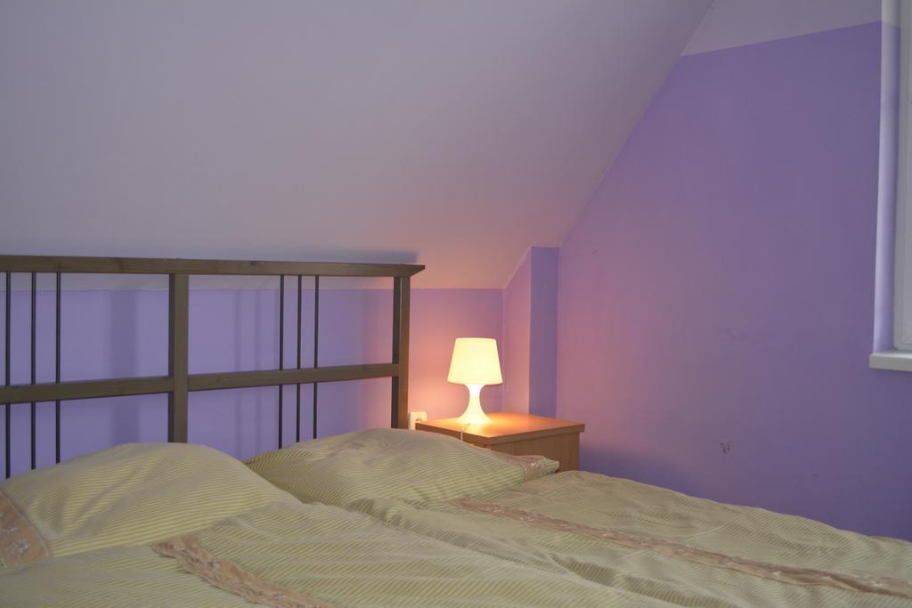 Petunia-Dom S Dvoma Spalnami Besenova Ruang foto